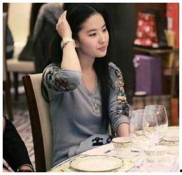 山村女孩马百娟娱乐吃瓜